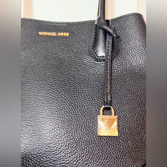 Michael Kors Mercer Gallery Medium Leather Satchel Tote Black Gold Lock Charm - Picture 4 of 16